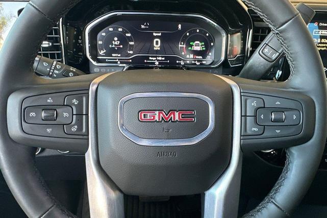 Photo of 2025 Summit White GMC Sierra 1500