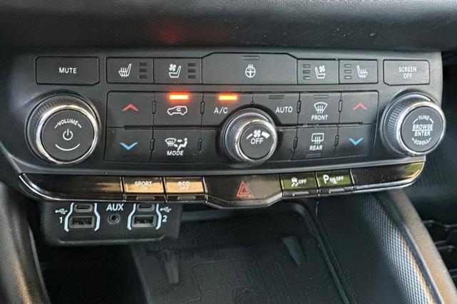 Photo of 2021 DB Black Clearcoat Dodge Durango