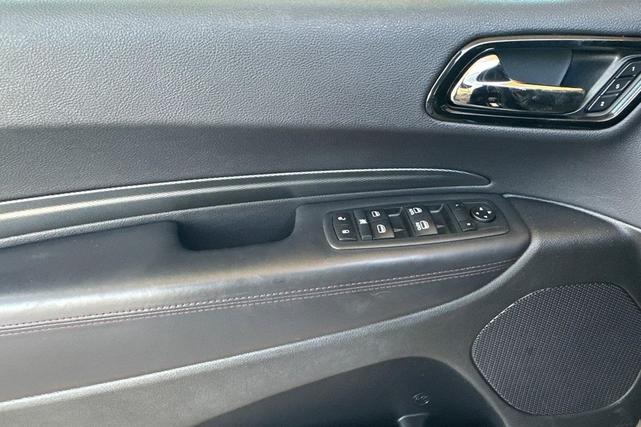 Photo of 2021 DB Black Clearcoat Dodge Durango