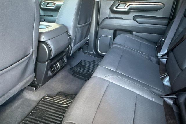 Photo of 2023 Summit White GMC Sierra 1500