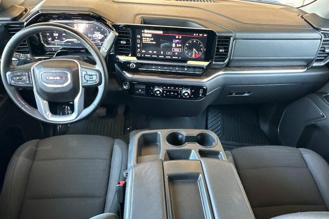 Photo of 2023 Summit White GMC Sierra 1500