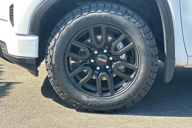 Photo of 2023 Summit White GMC Sierra 1500