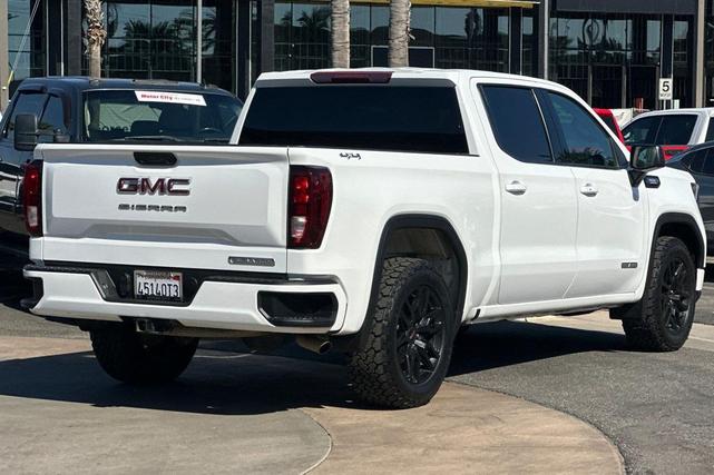 Photo of 2023 Summit White GMC Sierra 1500