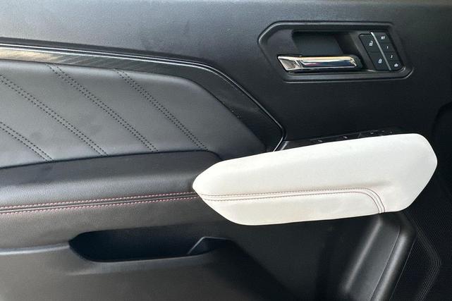 Photo of 2023 Desert Sand Metallic GMC Canyon