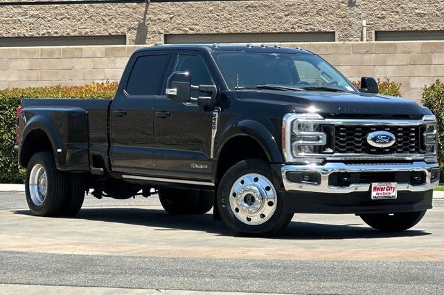 Photo of 2023 Black Metallic Ford F-450
