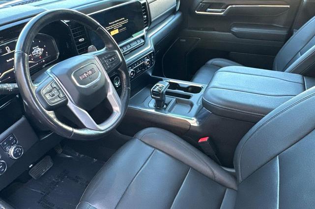 Photo of 2023 Onyx Black GMC Sierra 1500