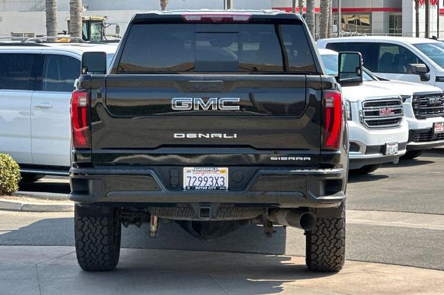 Photo of 2024 Onyx Black GMC Sierra 2500
