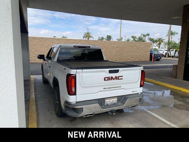 Photo of 2022 Summit White GMC Sierra 1500