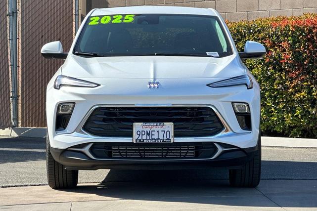 Photo of 2025 Summit White Buick Encore GX