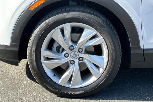 Photo of 2025 Summit White Buick Encore GX