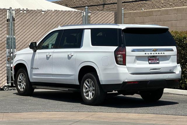 Photo of 2021 Summit White Chevrolet Suburban