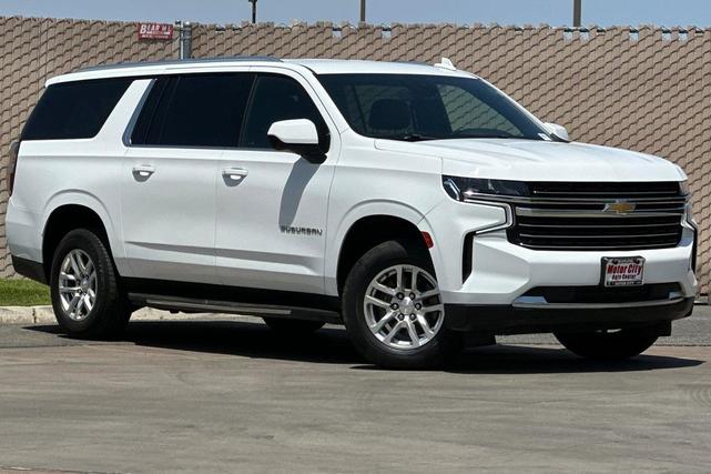 Photo of 2021 Summit White Chevrolet Suburban