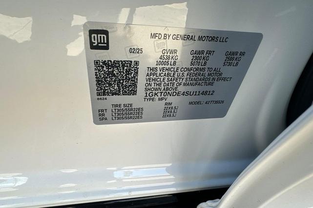 Photo of 2025 Interstellar White GMC HUMMER EV SUV