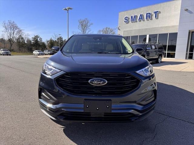 Photo of 2024 Stone Blue Metallic Ford Edge