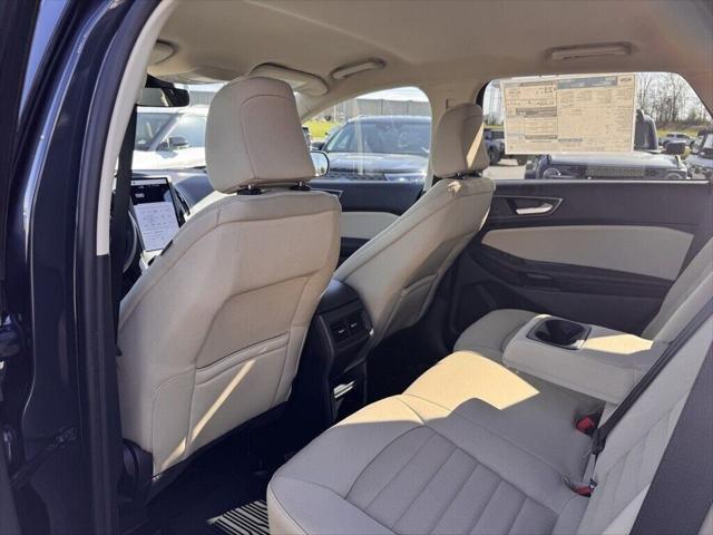 Photo of 2024 Stone Blue Metallic Ford Edge