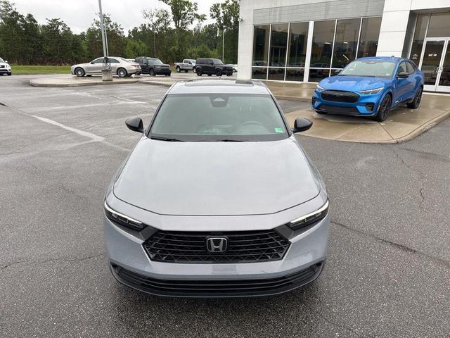 Photo of 2025 Urban Gray Pearl Honda Accord Hybrid
