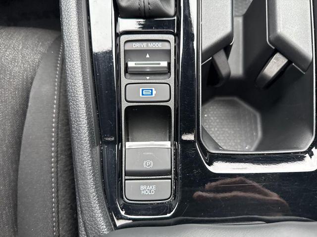 Photo of 2025 Urban Gray Pearl Honda Accord Hybrid