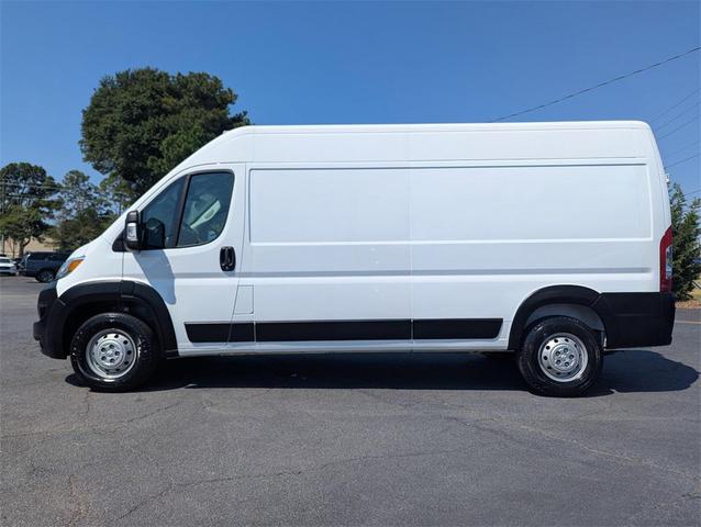 Photo of 2023 Bright White Clearcoat RAM ProMaster 2500