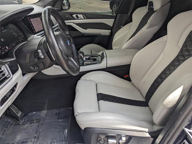 Photo of 2021 Tanzanite Blue II Metallic BMW X5 M