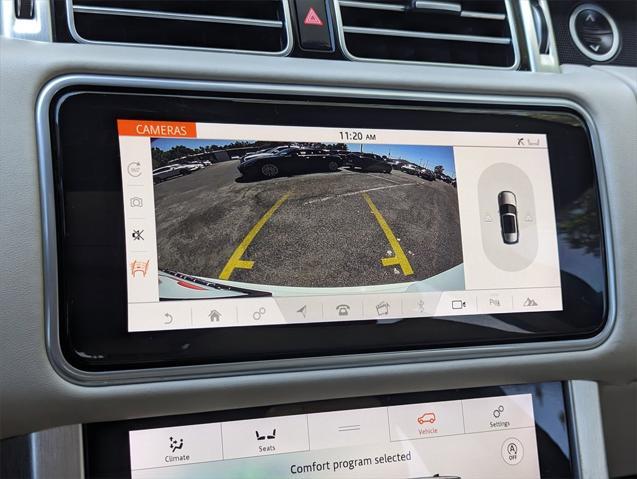 Photo of 2019 White Land Rover Range Rover