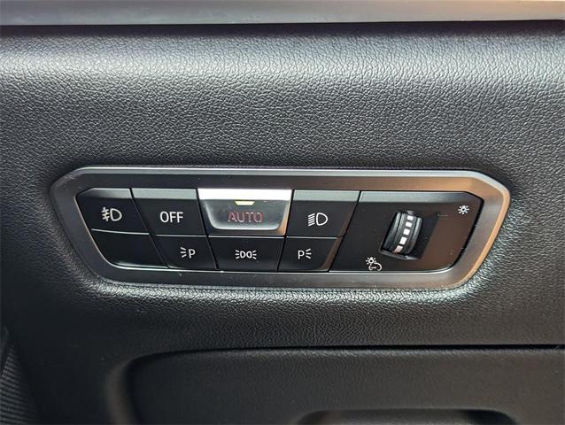 Photo of 2022 Black Sapphire Metallic BMW X7