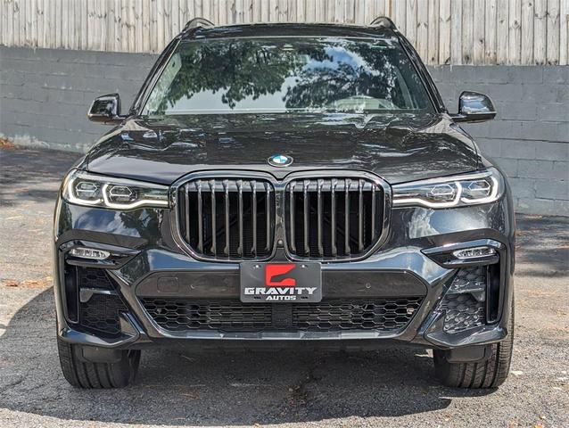 Photo of 2022 Black Sapphire Metallic BMW X7
