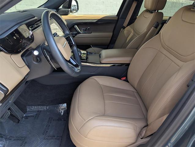 Photo of 2024 Giola Green Metallic Land Rover Range Rover Sport