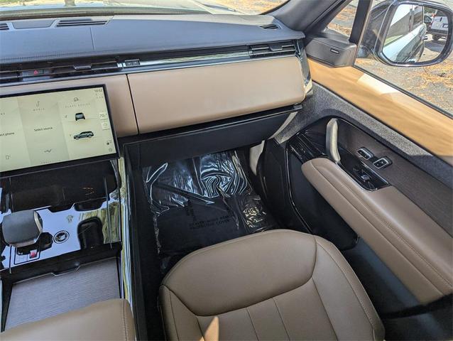 Photo of 2024 Giola Green Metallic Land Rover Range Rover Sport