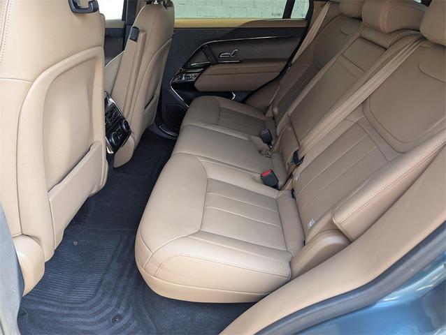 Photo of 2024 Giola Green Metallic Land Rover Range Rover Sport
