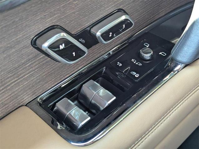 Photo of 2024 Giola Green Metallic Land Rover Range Rover Sport