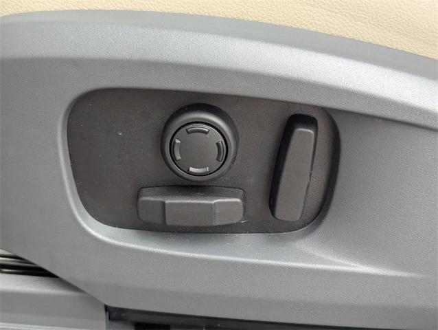 Photo of 2024 Tasman Blue Metallic Land Rover Defender