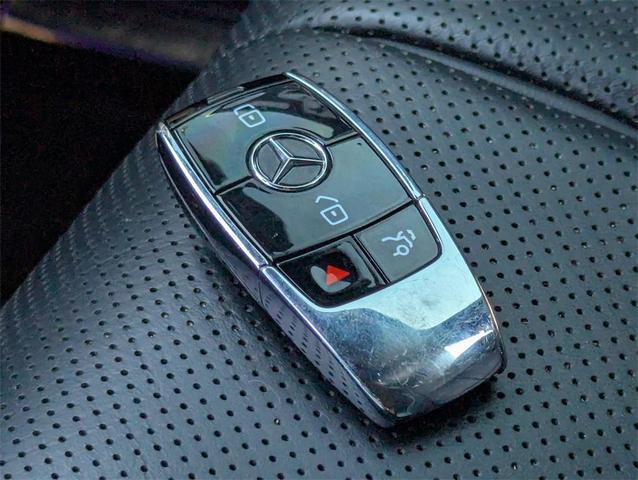 Photo of 2021 Black Mercedes-Benz Maybach GLS 600