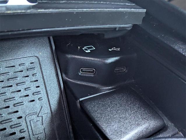 Photo of 2021 Black Mercedes-Benz Maybach GLS 600