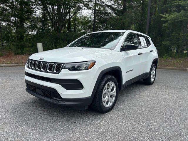 Photo of 2024 Bright White Clearcoat Jeep Compass