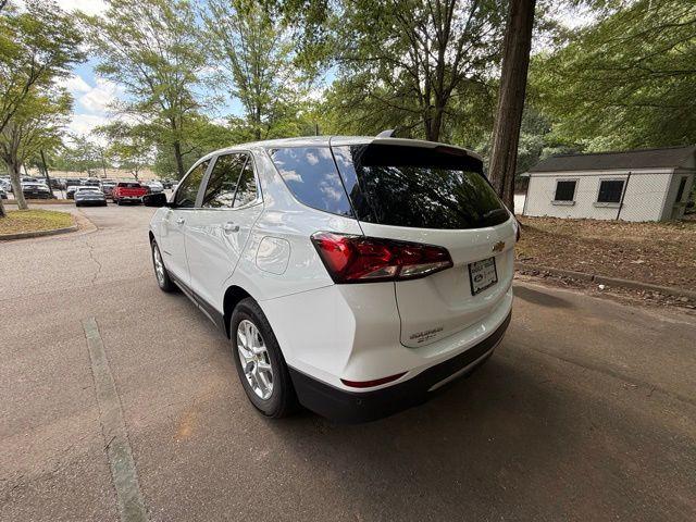 Photo of 2022 Summit White Chevrolet Equinox