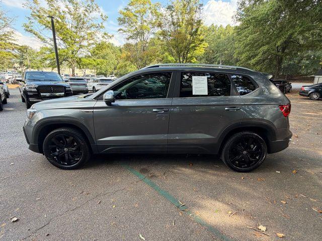 Photo of 2022 Platinum Gray Metallic Volkswagen Taos