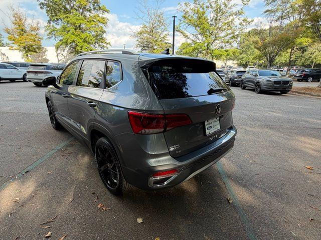 Photo of 2022 Platinum Gray Metallic Volkswagen Taos