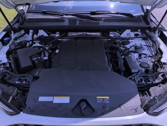 Photo of 2025 Glacier White Metallic Audi Q5