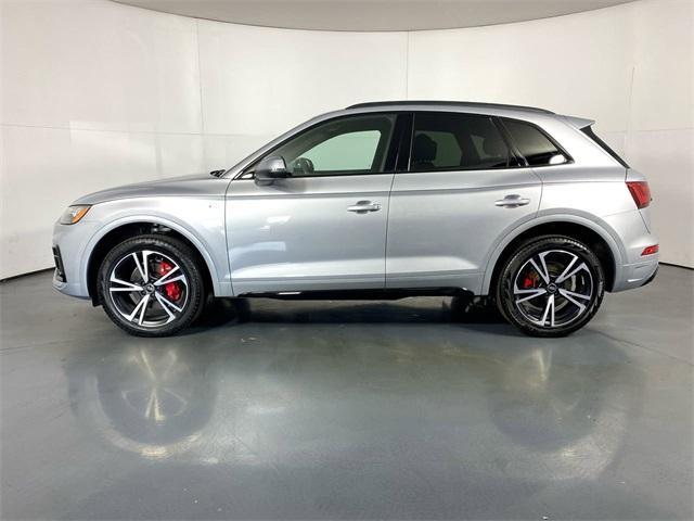 Photo of 2025 Florett Silver Metallic Audi Q5
