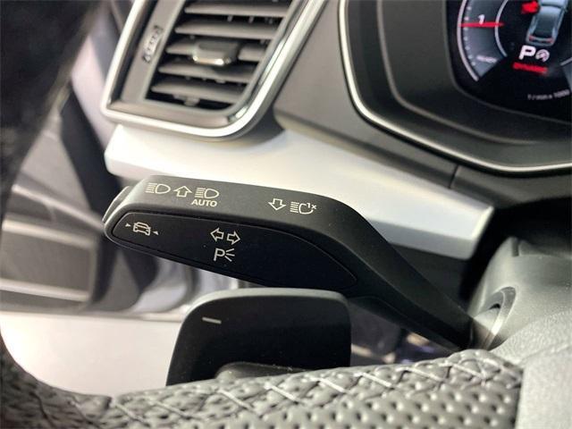 Photo of 2025 Florett Silver Metallic Audi Q5