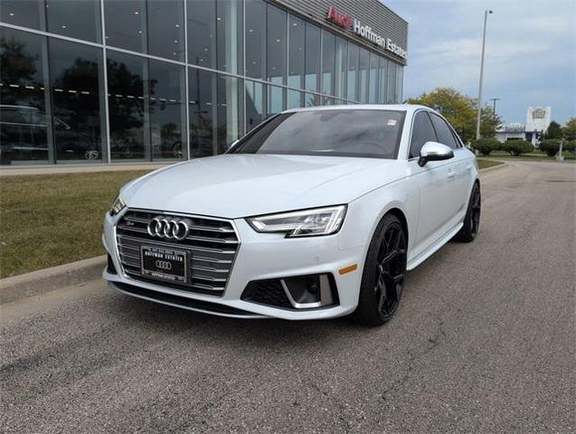 Photo of 2019 Glacier White Metallic Audi S4