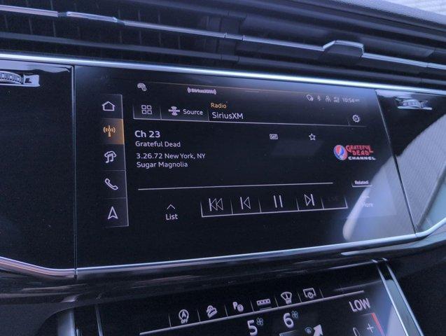 Photo of 2025 Glacier White Metallic Audi Q7