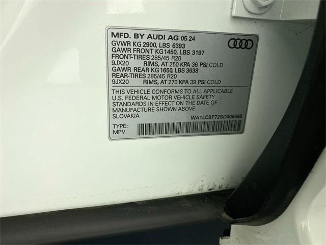 Photo of 2025 Carrara White Audi Q7