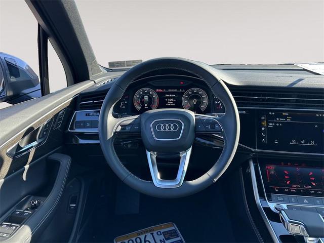 Photo of 2025 Samurai Gray Metallic Audi Q7