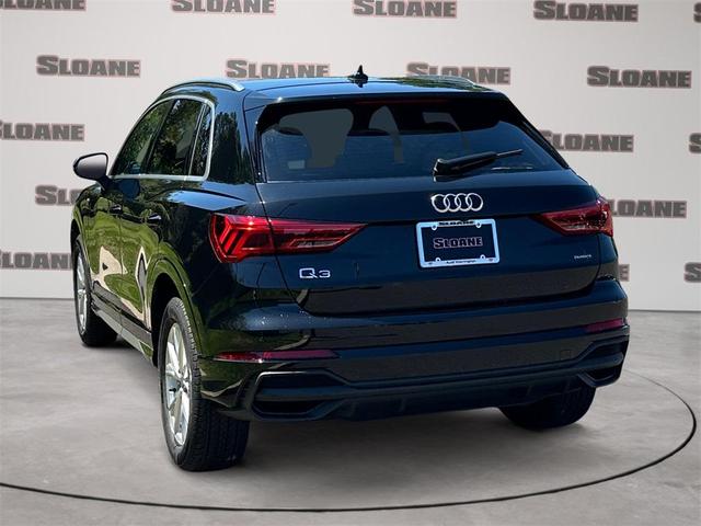 Photo of 2025 Mythos Black Metallic Audi Q3