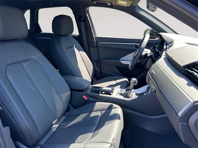 Photo of 2025 Mythos Black Metallic Audi Q3