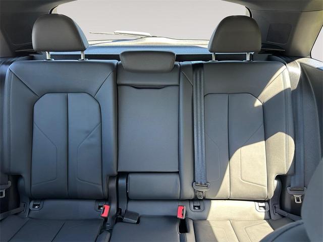 Photo of 2025 Mythos Black Metallic Audi Q3