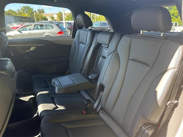Photo of 2025 Samurai Gray Metallic Audi Q7