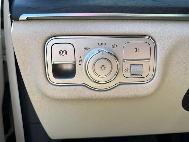 Photo of 2020 White Mercedes-Benz GLE 350