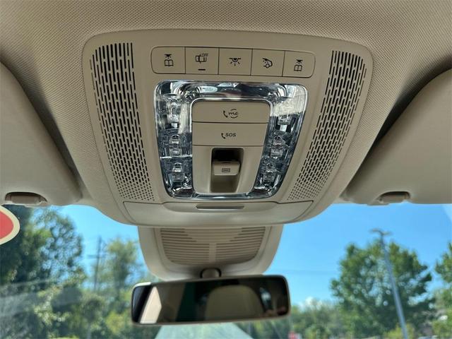 Photo of 2020 White Mercedes-Benz GLE 350